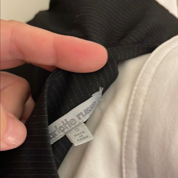 Velvet Heart 2 Piece Set White Button Down Shirt Medium & Pin Stripe Vest Small - Picture 8 of 9